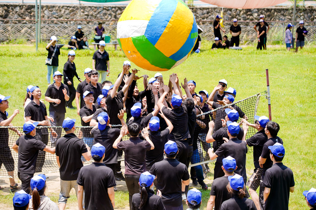 Team Building-Super Football